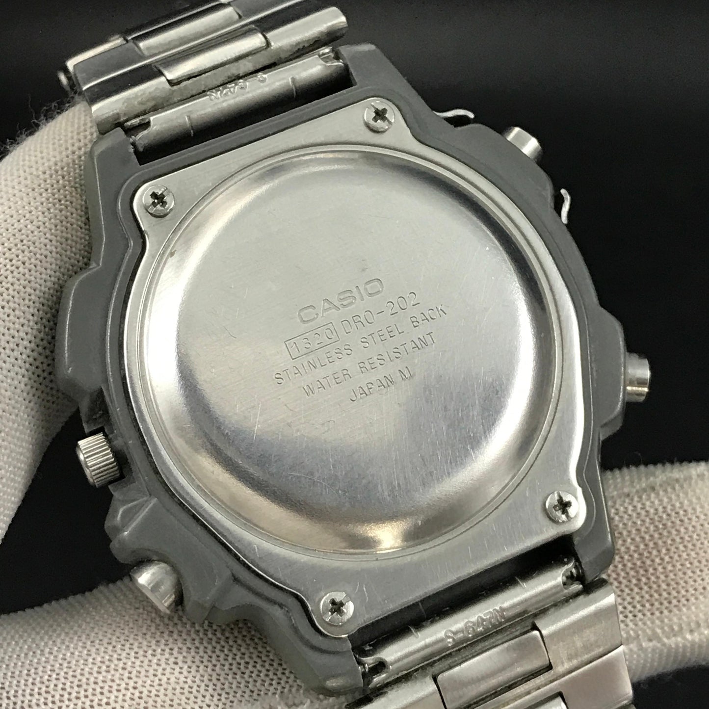 Vintage Casio DURO 200 Diver Ana/Digi Japan Men's Quartz Watch DRO-202 Mod 1320