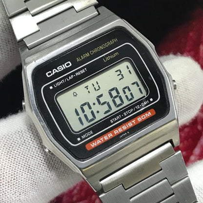 Vintage Casio W34 Digital LCD Chrono-Alarm "1980s" Japan Made Men Watch Mod. 415