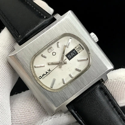 Vintage Omax Geneve Automatic [21 J] Rectangle Case "1970s" Swiss Made Men Watch