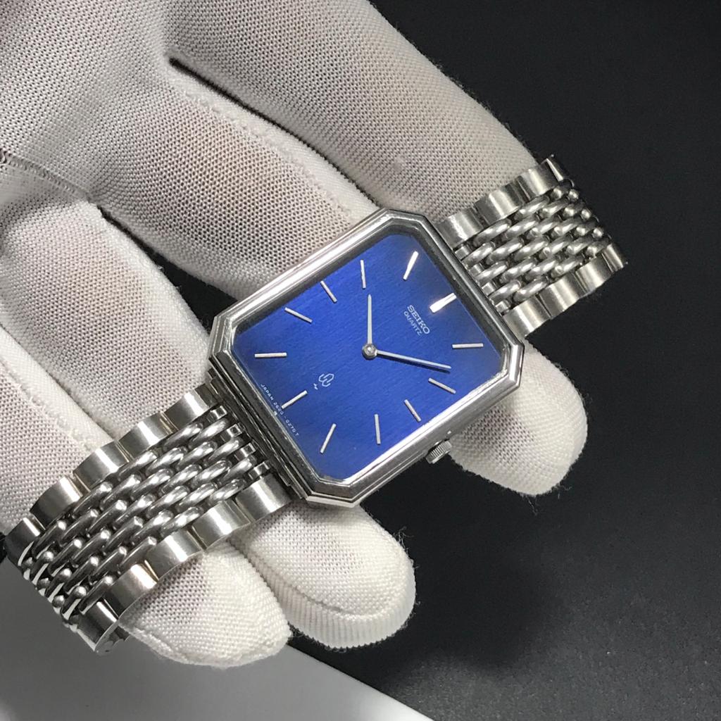 Vintage Seiko Navy Blue Sunburst Dial Japan Made Men's Quartz Watch.