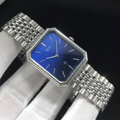 Vintage Seiko Navy Blue Sunburst Dial Japan Made Men's Quartz Watch.